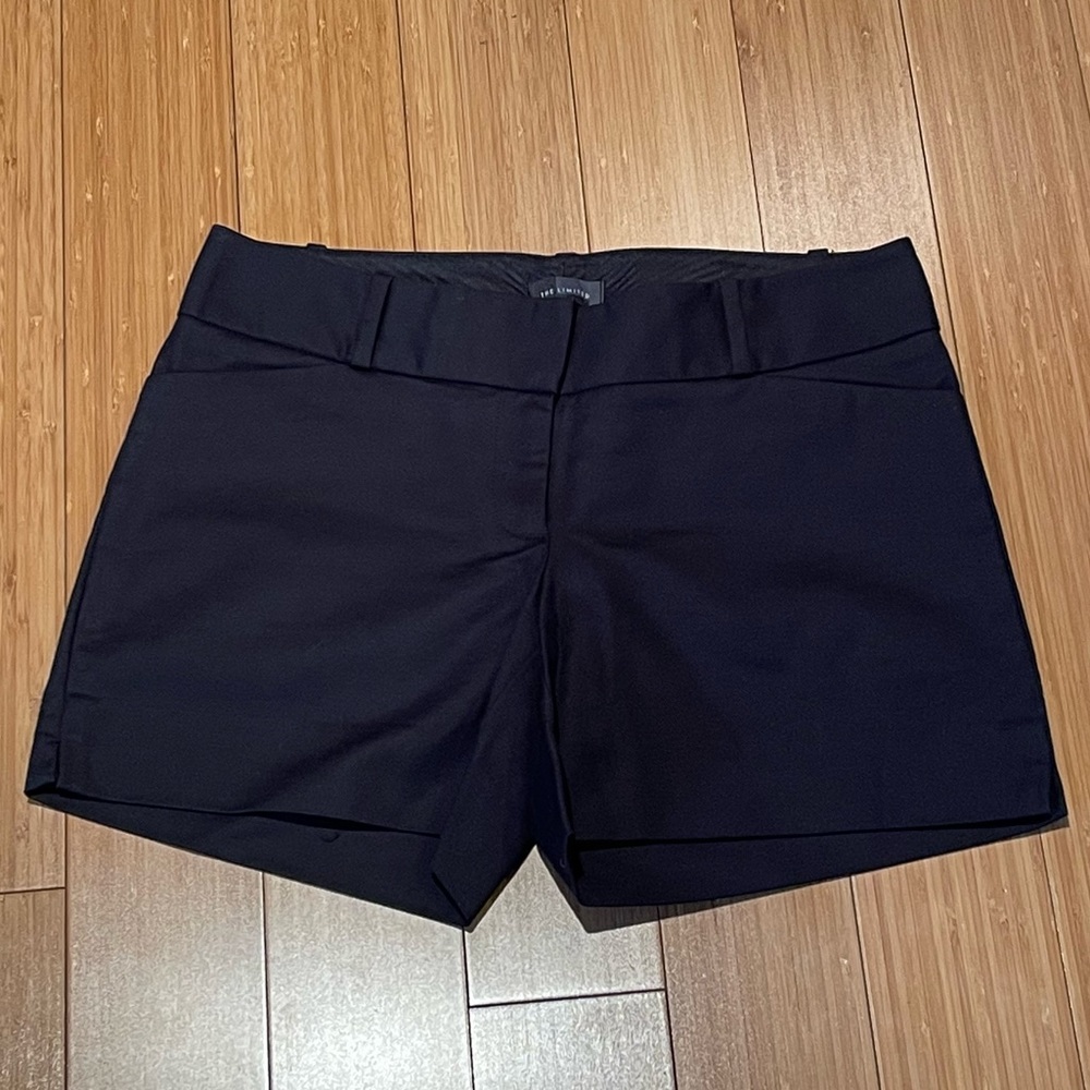 The Limited Black Shorts, NWOT, Size 6